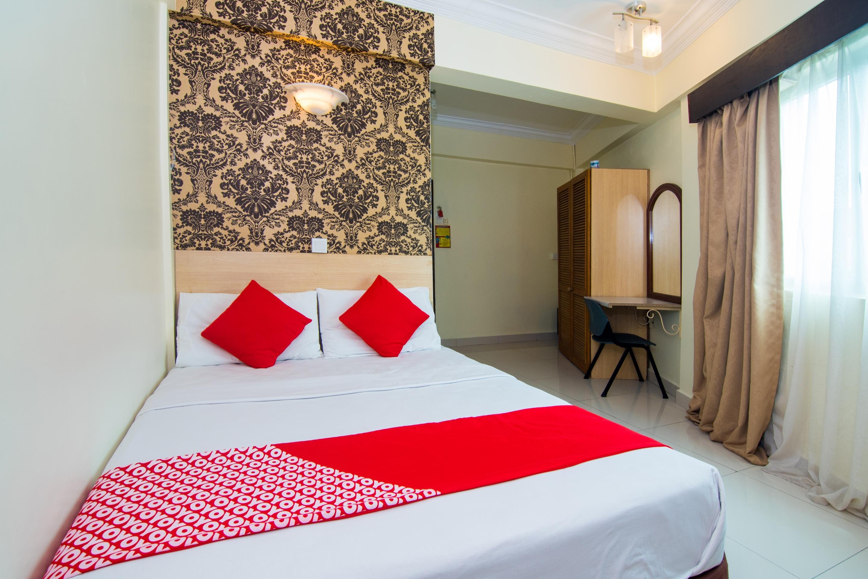 Sea Princess Hotel Телук-Баханг Экстерьер фото