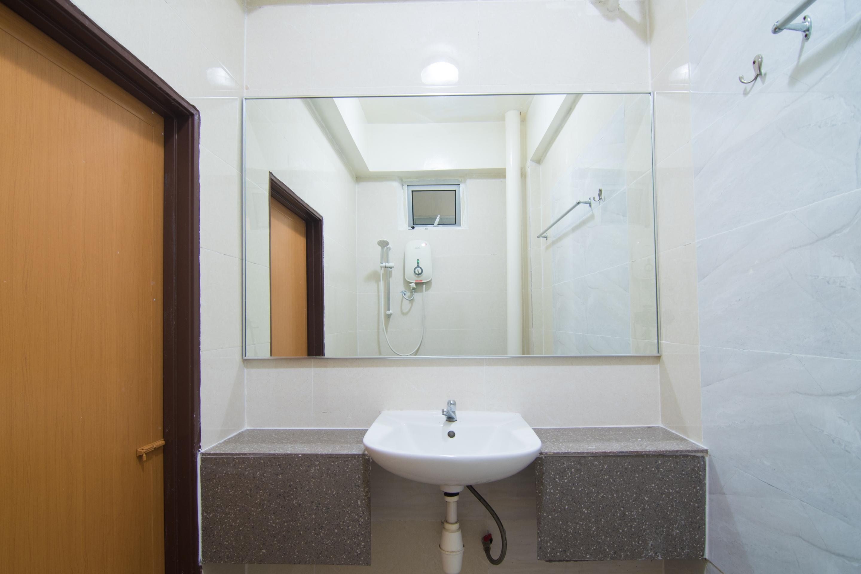 Sea Princess Hotel Телук-Баханг Экстерьер фото