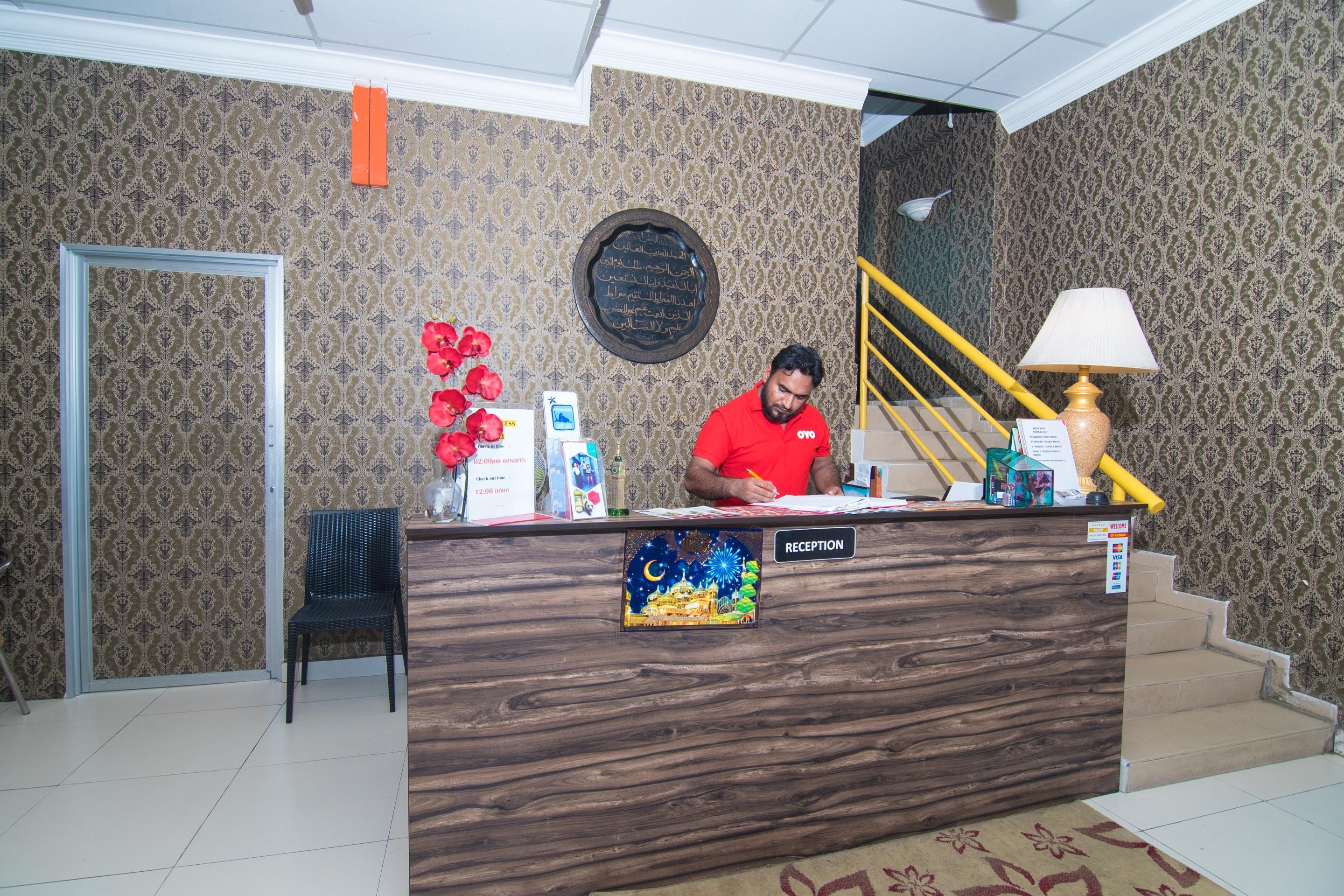 Sea Princess Hotel Телук-Баханг Экстерьер фото