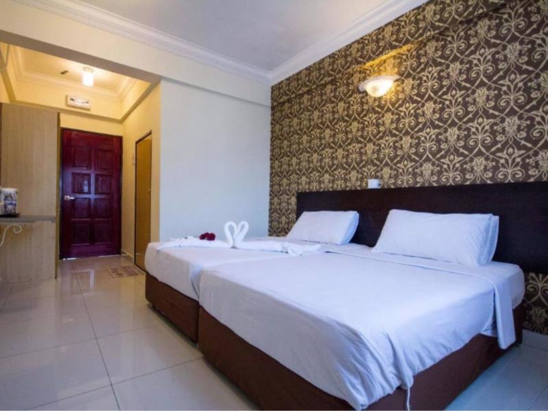 Sea Princess Hotel Телук-Баханг Экстерьер фото