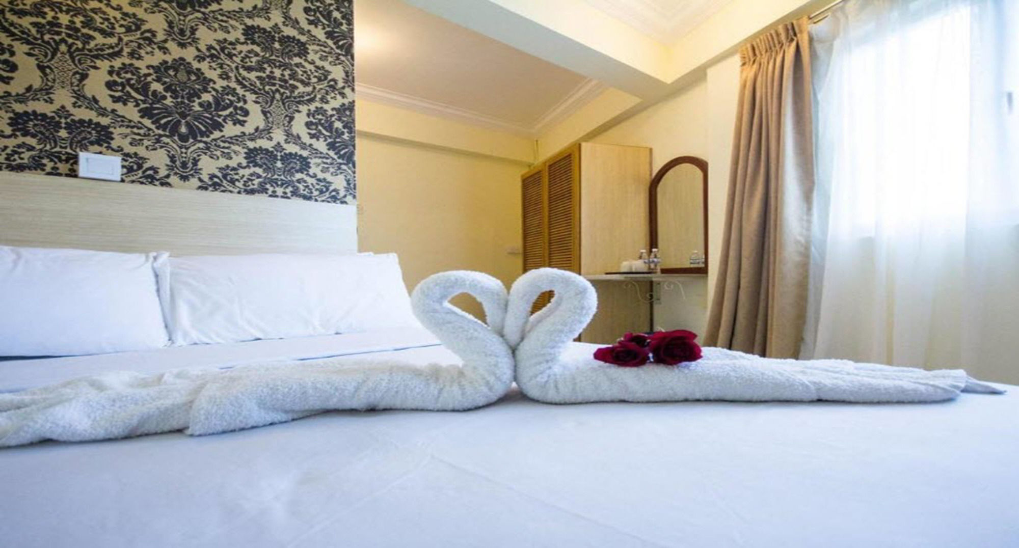 Sea Princess Hotel Телук-Баханг Экстерьер фото